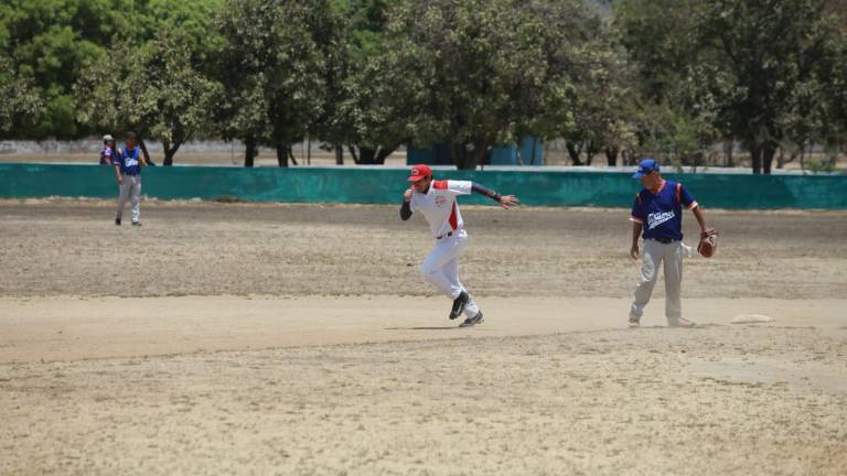 Chololos participarán en las dos categorías.