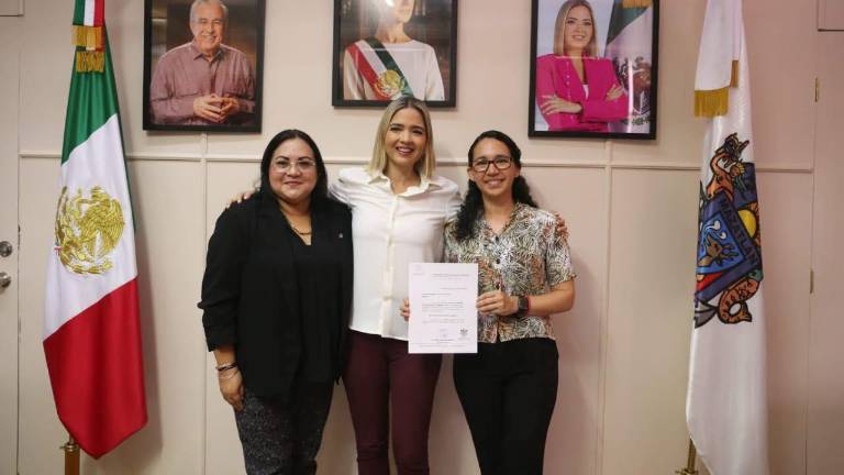 La Alcaldesa de Mazatlán designó a Monserrat Cortés Echeagaray como directora de Ecología.