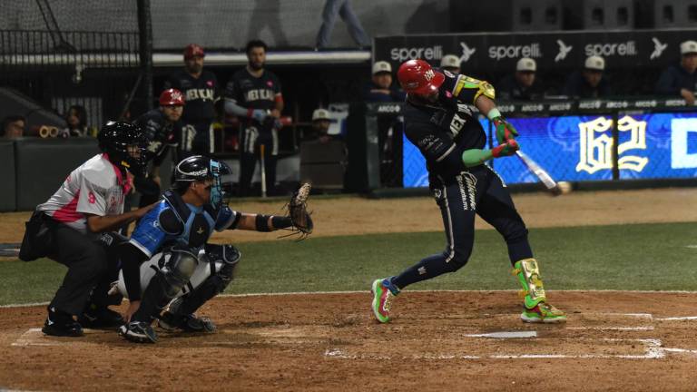 Mexicali empareja la serie.