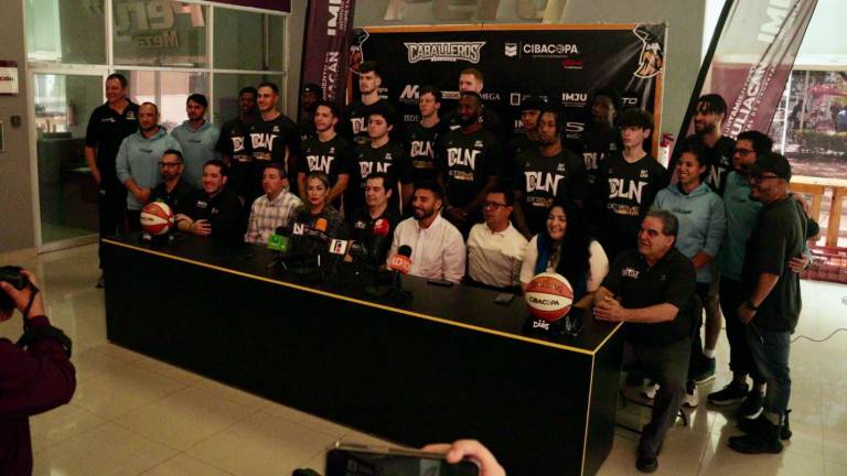 Caballeros de Culiacán ofrece rueda de prensa previa al inicio de la campaña.