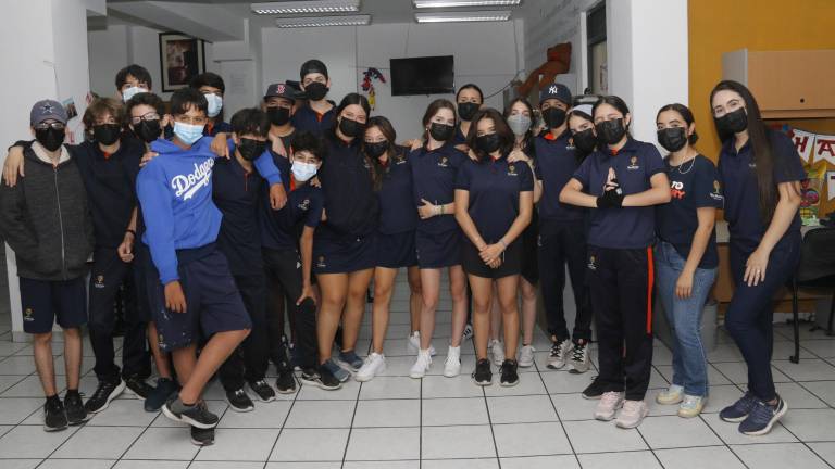 Los alumnos de secundaria del Centro Educativo Vía Reggio visitaron la redacción de Periódico Noroeste.