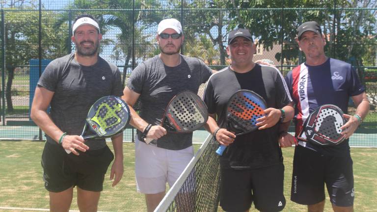 Alejandro Martínez, Charly Madero, Armando Valdés y Fernando Martínez.
