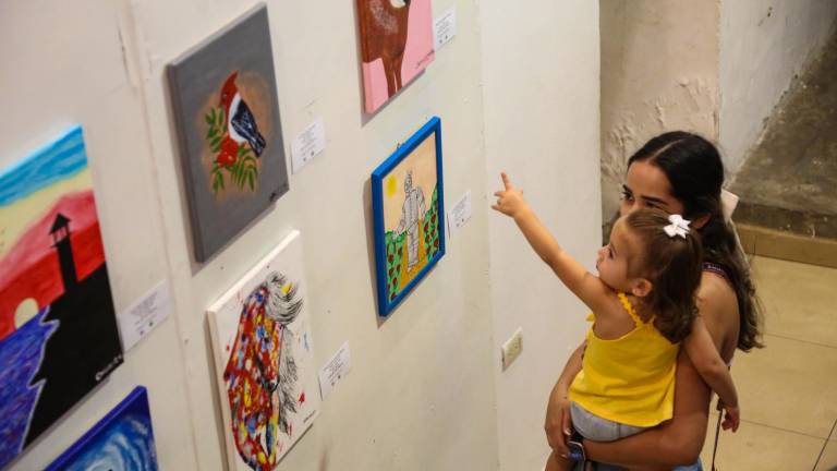 La muestra se inauguró en la Escuela de Artes José Limón.
