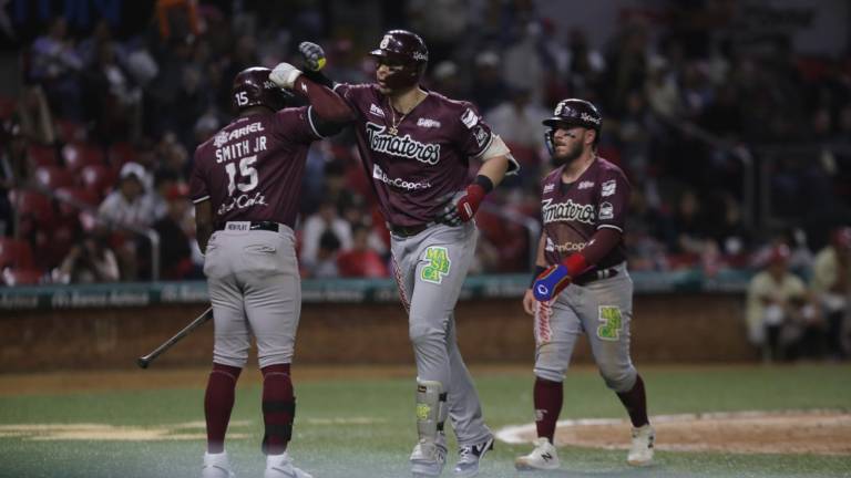 Joey Meneses remolcó tres de las cuatro carreras con las que Tomateros se impuso en el Juego 5 ante Venados y visar su boleto a las semifinales.