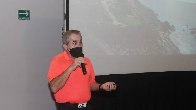 José Gámez Valle da detalles de lo que será el campo de golf en Los Cabos este año.