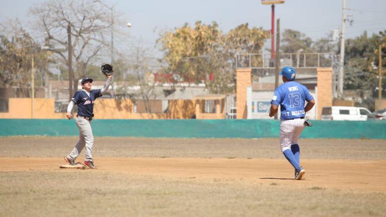 Intensas siguen las acciones en la Liga de Beisbol Burócrata Federal FSTSE 2022.