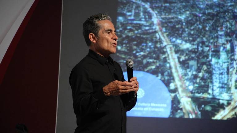 Felipe Leal es presidente del Seminario de Cultura Mexicana.