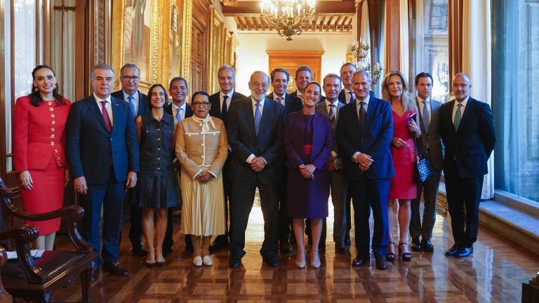 La Presidenta de México Claudia Sheinbaum Pardo tras una reunión con empresarios.