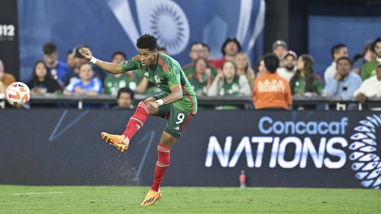 Ozziel Herrera está entre los convocados.
