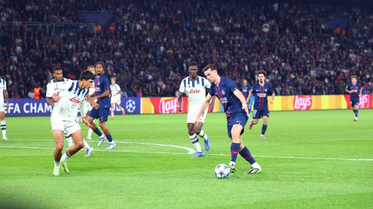 El PSG demostró su etiqueta de campeón del torneo con goleada sobre el Atalanta.