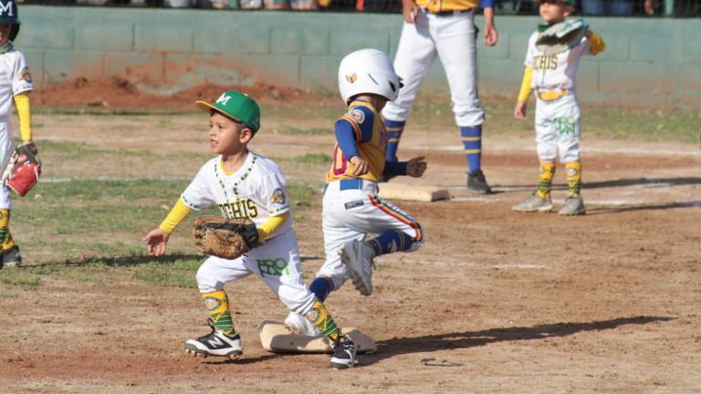 Emocionante final protagonizaron Liga Ahome Municipal y Liga Muralla.