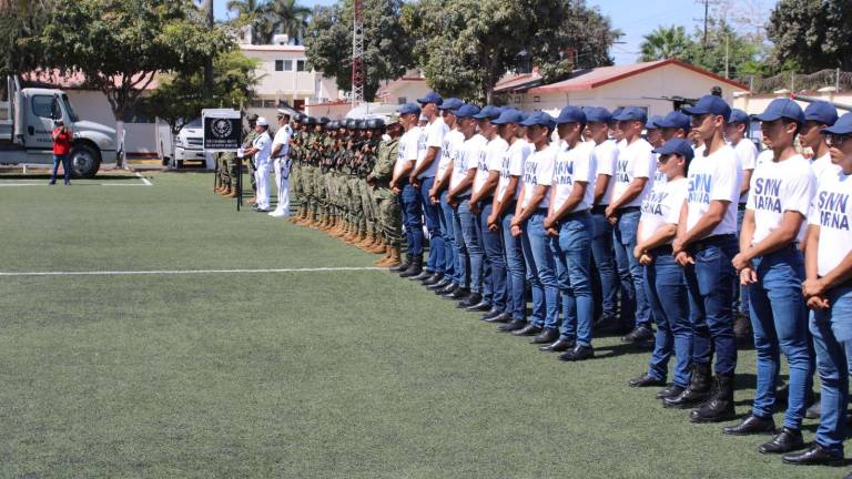Realiza Marina Toma de Protesta de Bandera para Marineros del SMN