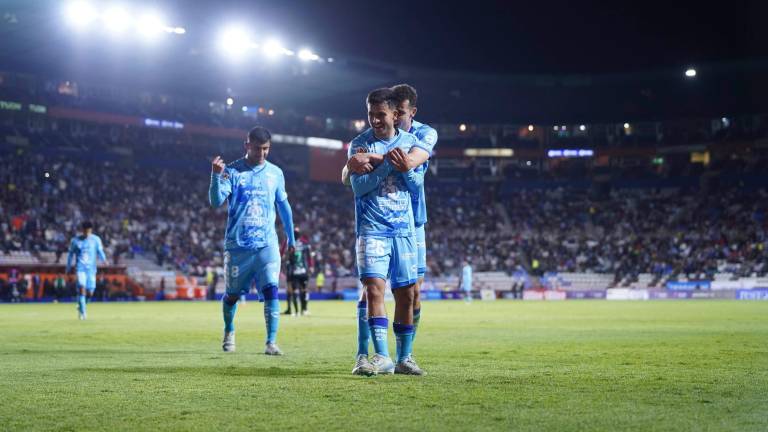 Pachuca no tuvo problemas para superar en el Hidalgo al Santos Laguna.