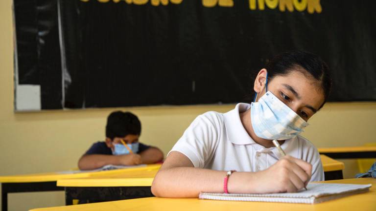 En Sinaloa se ha propuesto por parte de las autoridades educativas un modelo híbrido para el retorno a clases.