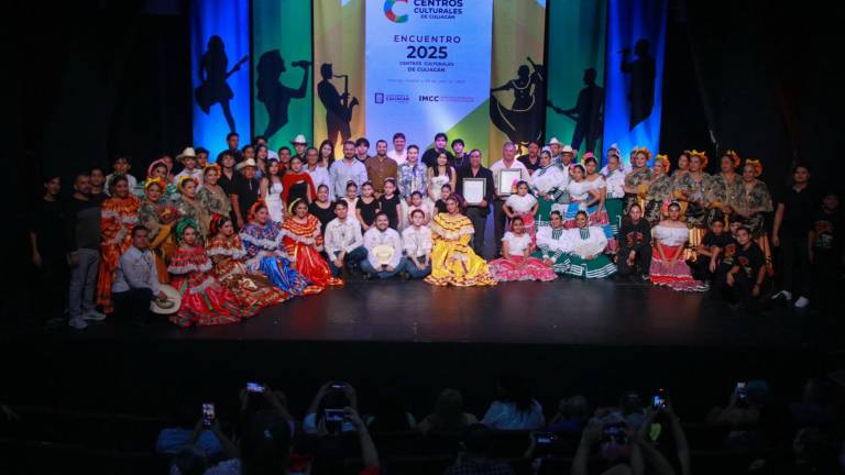 Alumnos de los Centros Culturales del Valle de San Lorenzo y de Costa Rica