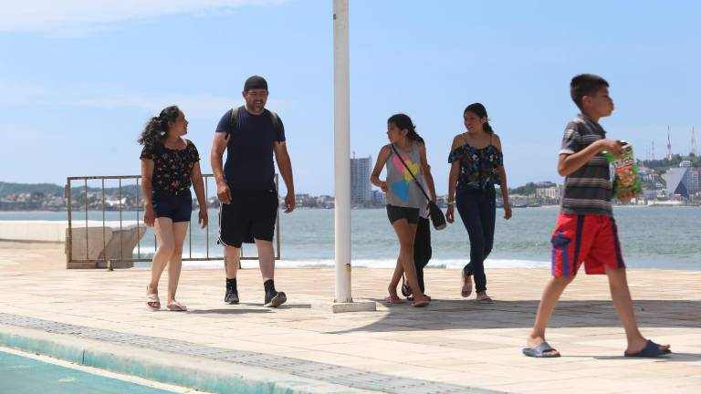 El turismo no cancela, solo cambia de fecha su reservación.