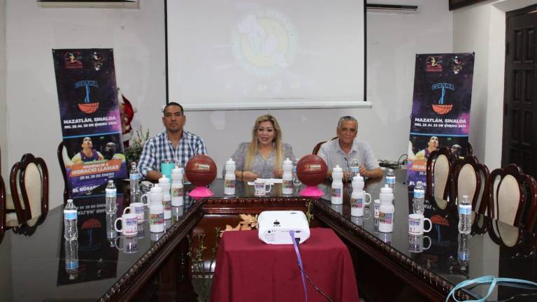 Presentación del torneo de basquetbol en homenaje al basquetbolista rosarense Horacio Llamas, ex jugador de la NBA.
