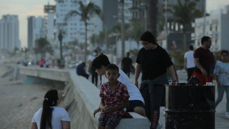 La gente deberá usar cubrebocas en el malecón mazatleco.