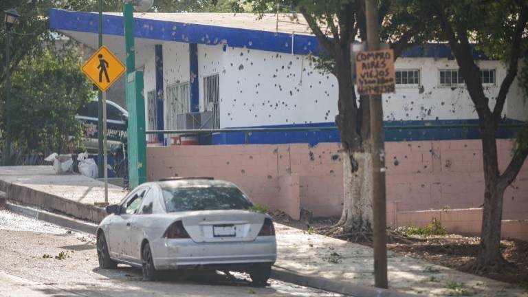 La caseta de policía atacada en Los Huizaches, en Culiacán, podría destinarse a una corporación federal.