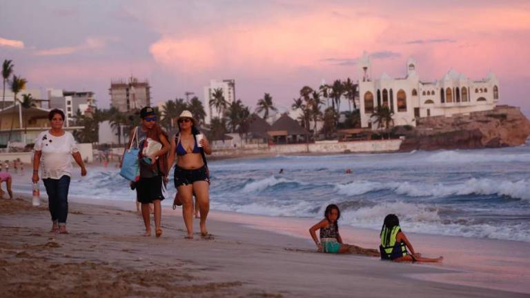 Turismo en playas mazatlecas