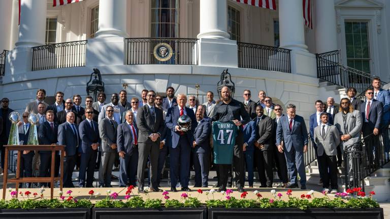 Los Eagles de Filadelfia estuvieron con el presidente de Estados Unidos, Donald Trump, a quien le llevaron el trofeo Vince Lombardi.