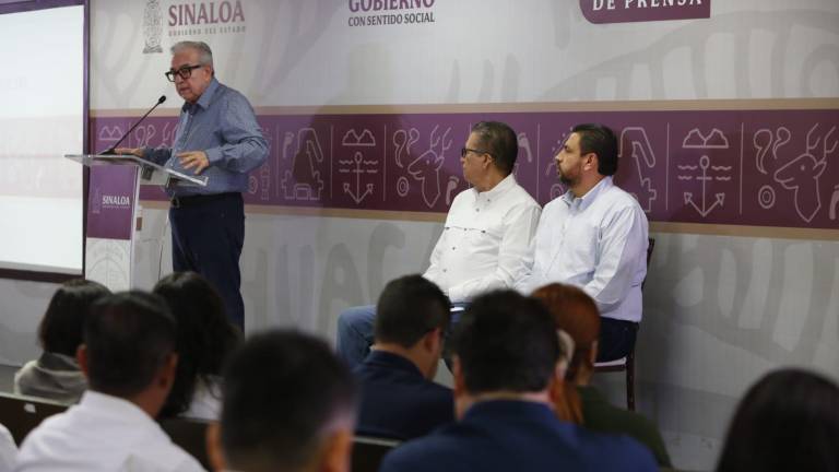 El Gobernador Rubén Rocha Moya acusa a la familia Labastida de querer frenar proyecto de Mexinol en Topolobampo.