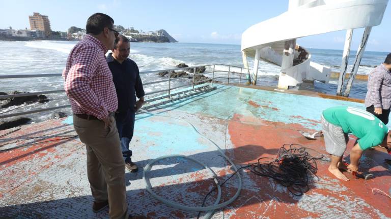El Alcalde de Mazatlán hizo un recorrido por la obra de rehabilitación en el Paseo Olas Altas.