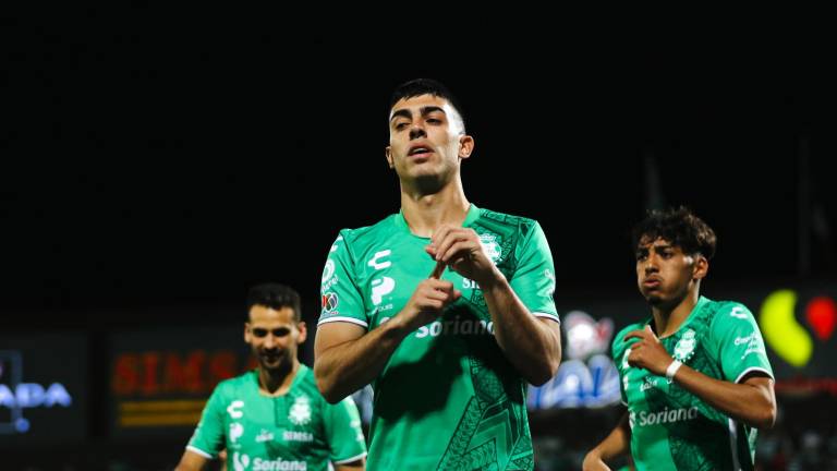 Santos Laguna se impone en casa.