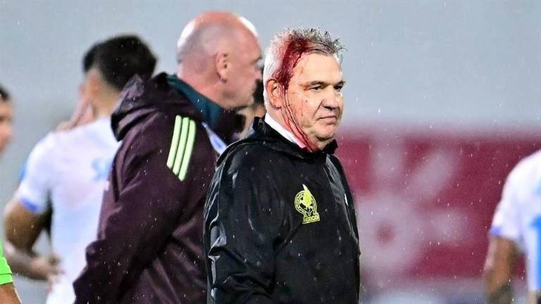 Javier Aguirre fue agredido en Honduras.