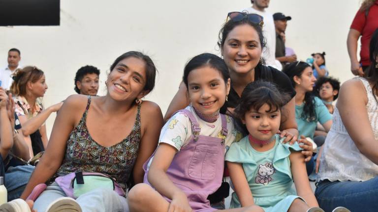 Elena Suárez, Nina María Zamora, Helena Sofía Ontiveros y Glenda García.