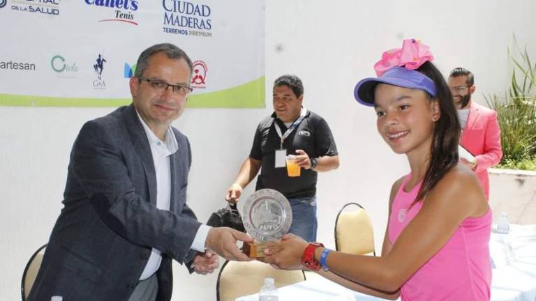 Monserrat Montaño es una de las mejores tenistas de su categoría.