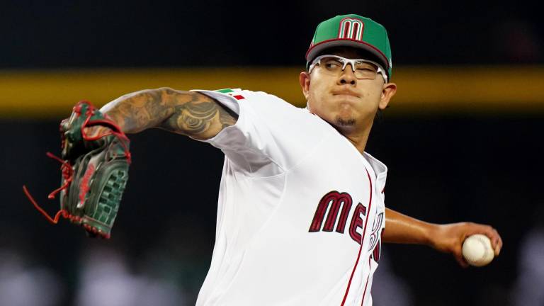 Julio Urías buscará contener a la batería boricua.