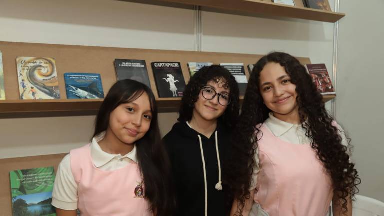 Paloma Evolette Salas, Nicole Beltrán y Litzy Cecilia Villaseñor.