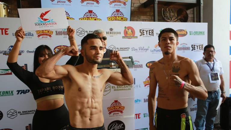 Jesús “Veneno” Aréchiga (izq.) pesó 55.800 kilos y Jesús Gómez, 54 kilos.
