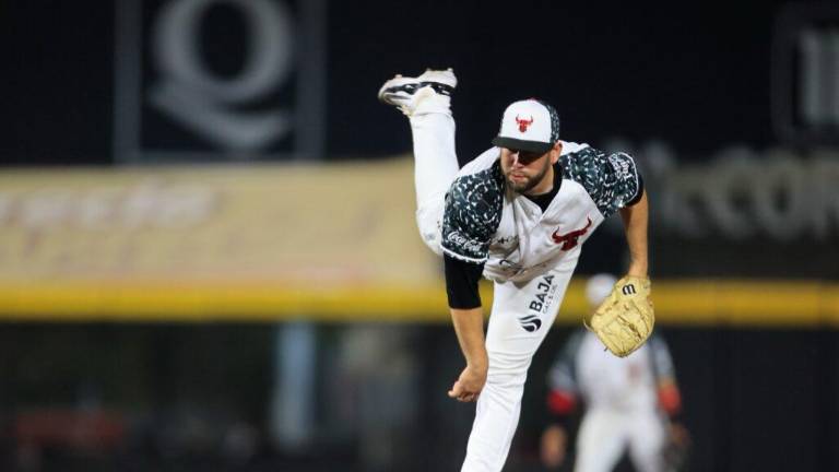 Desde su llegada, Jorge Pérez se ha convertido en el lanzador estelar de Algodoneros y ahora destaca con Toros de Tijuana en el verano mexicano.
