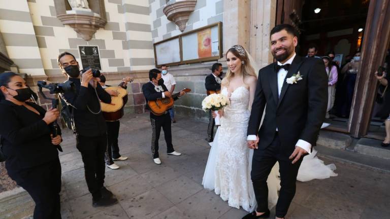 José Urquidy se casó con Estefanía Durán