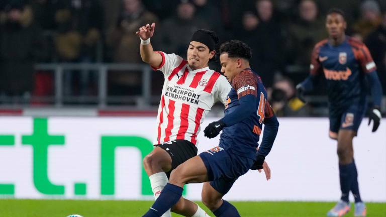 El sinaloense Érick Gutiérrez disputó todo el encuentro en la victoria del PSV Eindhoven.