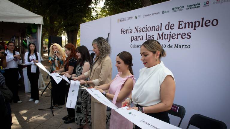 Feria Nacional del Empleo para la Mujer celebrado en Culiacán.