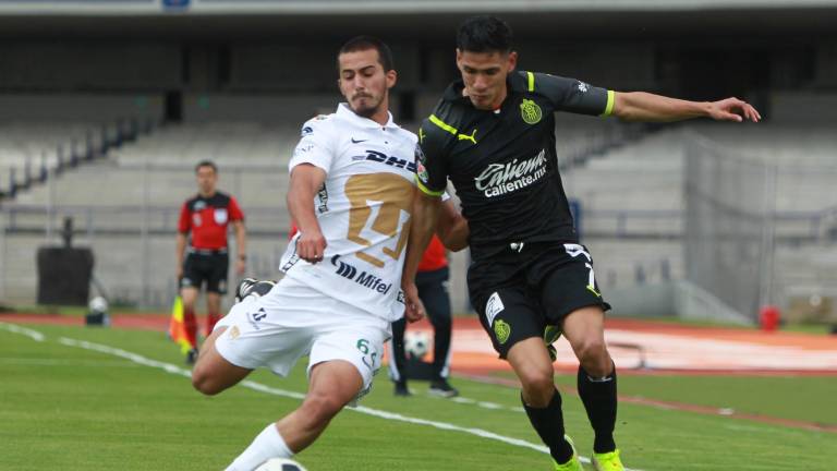 Empate sin emociones entre Pumas y Chivas.
