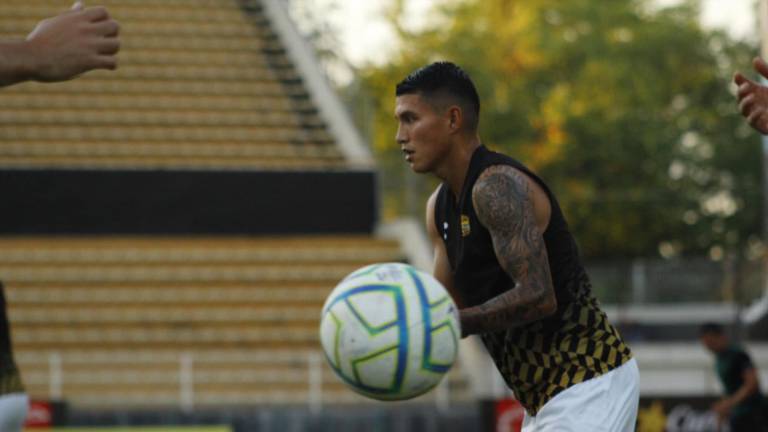 Juan Meza es un elemento de experiencia en la defensa de Dorados.