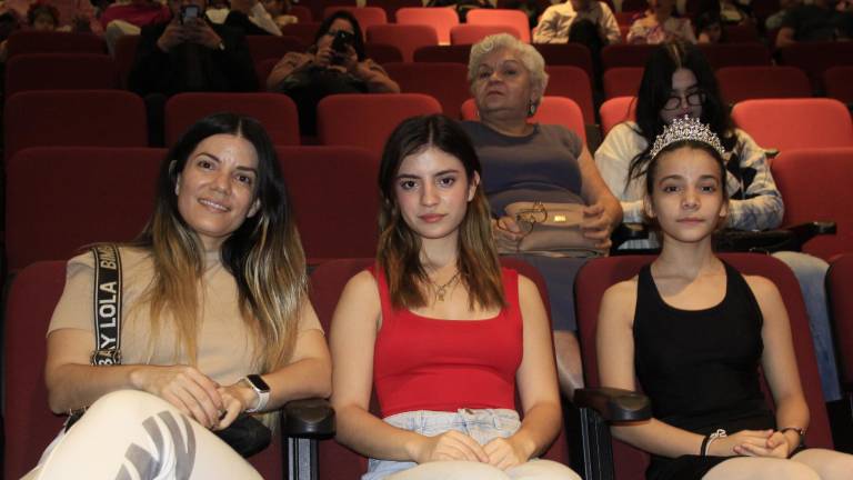 Bertha Villegas e Ivanna y Valentina Ontiveros.