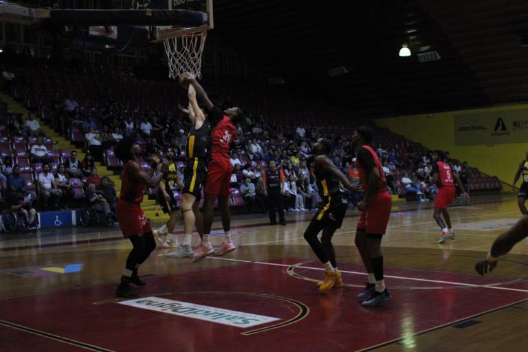 Venados Basketball pega primero en el Clásico Sinaloense