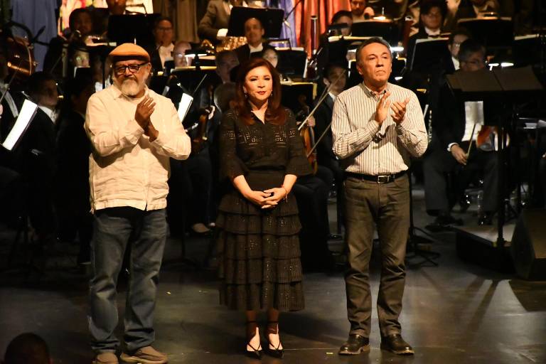 Vibran sinaloenses en el inicio de los festejos del 50 aniversario del Isic