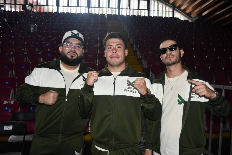 Celebran sinaloenses el triunfo del pugilista Marco Verde en su debut en México