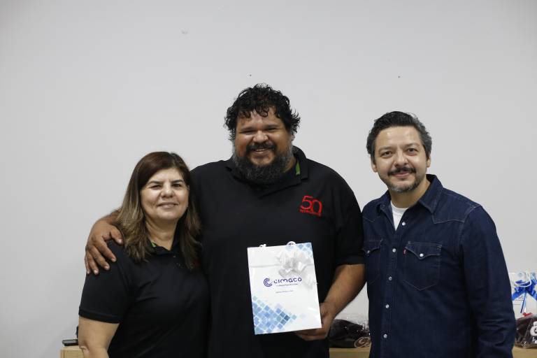 Celebran colaboradores de Datemex ser papás