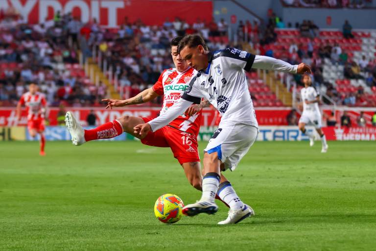 Necaxa derrota a Querétaro en el comienzo de la Jornada 13