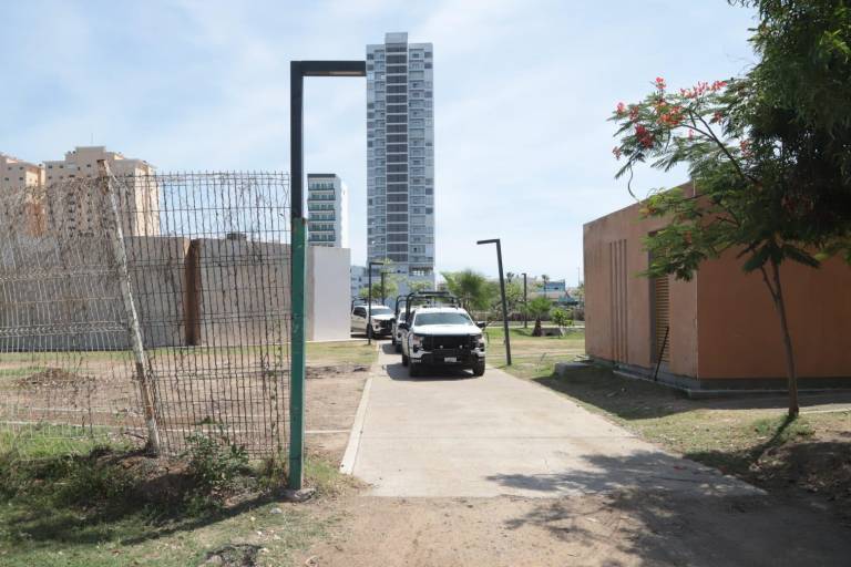Elementos de la Guardia Nacional se alojan en espacio del Parque Central de Mazatlán