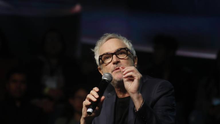 Alfonso Cuarón charla estudiantes que asisten a México Siglo XXI.
