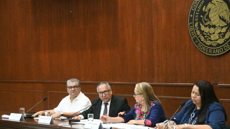 En el Congreso de Sinaloa se anunció un foro por una reforma de la Ley de Sociedades Cooperativas con el Parlamento de Profesionistas.