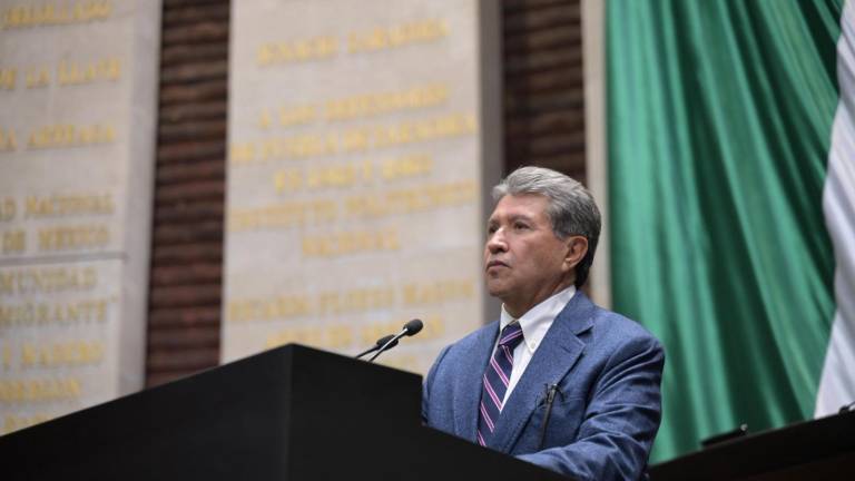 Monreal Ávila reconoció que había sido víctima de esos servicios, que incluso lo habían llevado a estar en el Buró de Crédito.